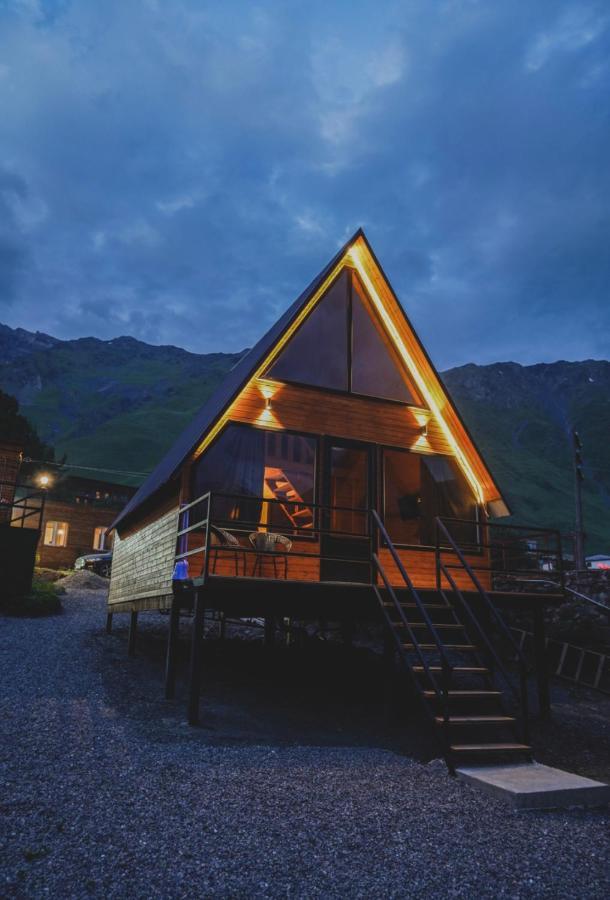 Guesthouse Elli & Cottages Kazbegi Exterior foto